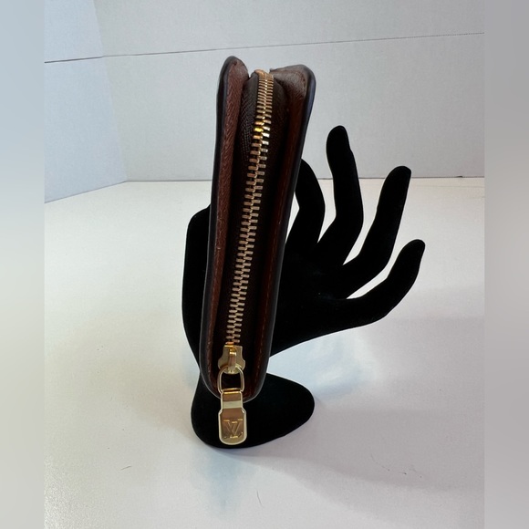 2001 Louis Vuitton Zippy Wallet with brand new Louis Vuitton zipper - Picture 3 of 15